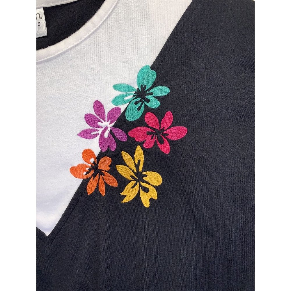 Aileen Vintage Womens Black Floral Embroidered Vintage Top Small USA Made-8940 - Picture 6 of 7
